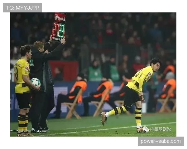 主导中场组织者香川本赛季直塞撕开后防更犀利